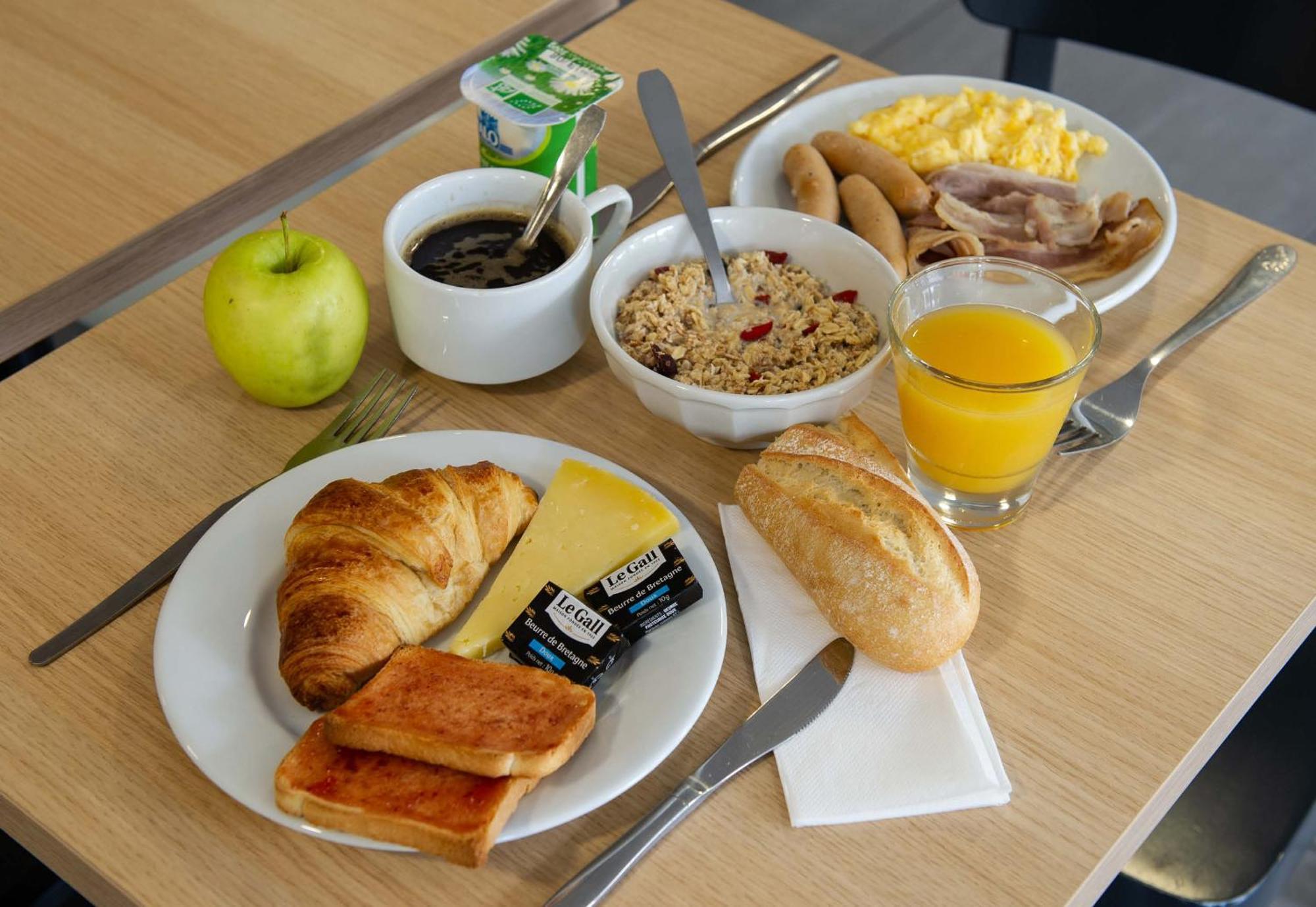 B&B Hotel Saint-Quentin ภายนอก รูปภาพ